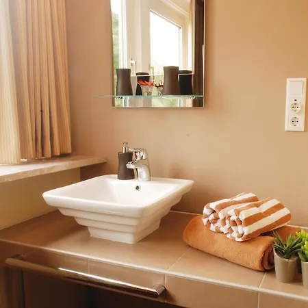 Hotel Buten-diek Hotel-restaurant Gmbh & Dornumersiel