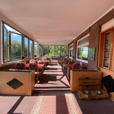 Buten-diek Hotel-restaurant Gmbh & *