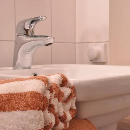 Hotel Buten-diek Hotel-restaurant Gmbh &